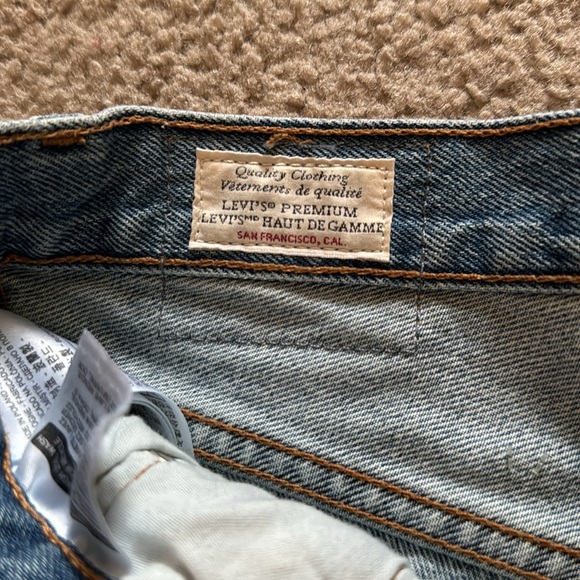 Levi’s 501 Denim Shorts - Picture 3 of 4